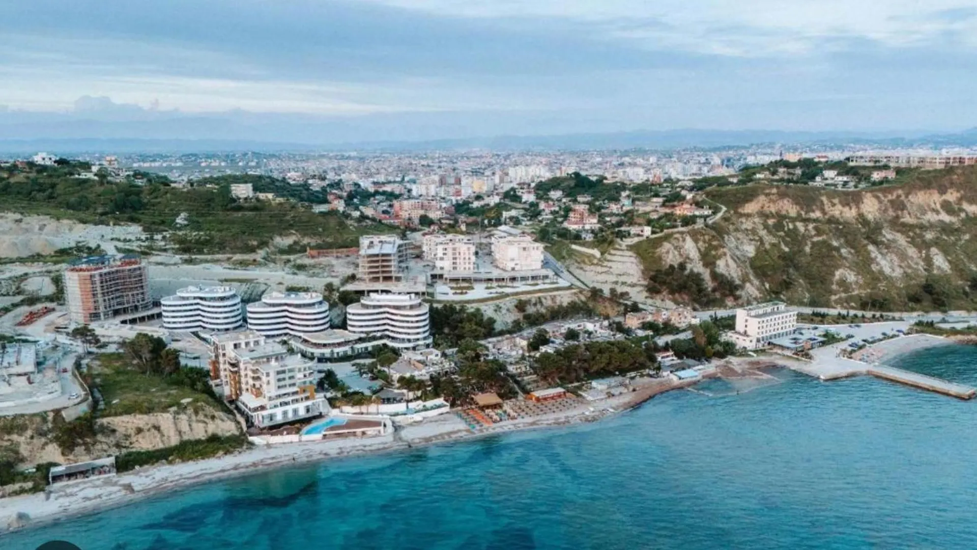 Durres Currila Beach Resort White Hill 0*,  Albanie