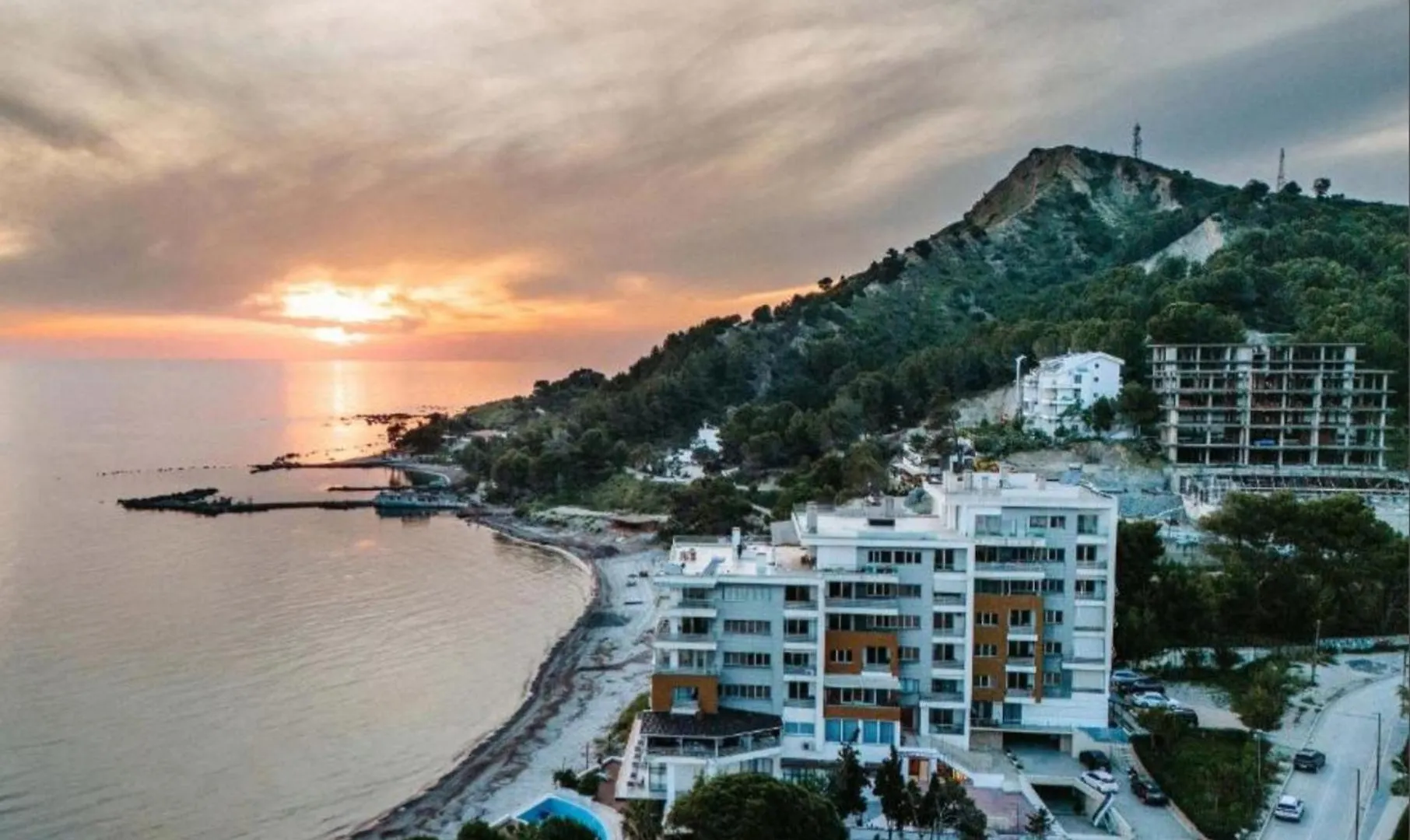 Durres Currila Beach Resort White Hill