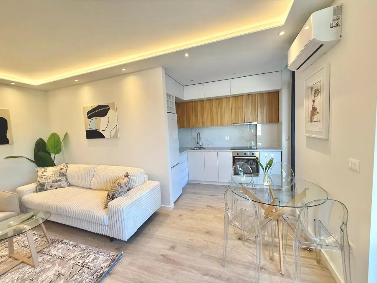 Durres Currila Beach Resort White Hill 0*,