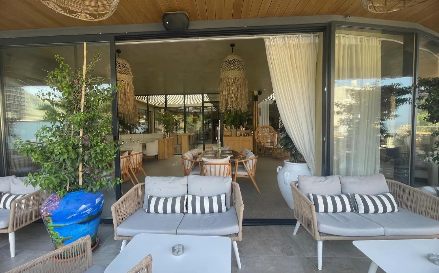 Durres Currila Beach Resort White Hill 0*,