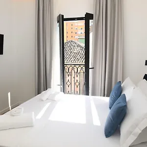 3* Otel Old Town