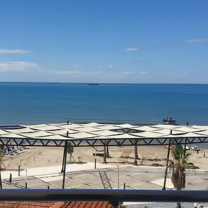 Tirona Apartament